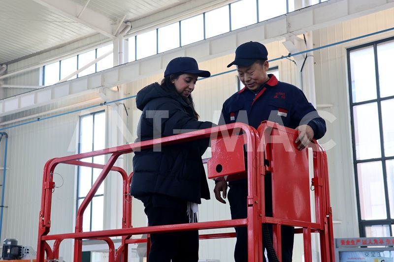 Scissor Lift