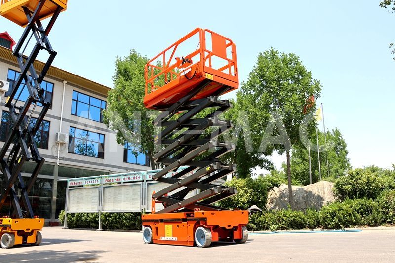 Unveiling the Distinctions: Articulating Boom, Vertical Lift, and Telescopic Boom Aerial Work Platfo