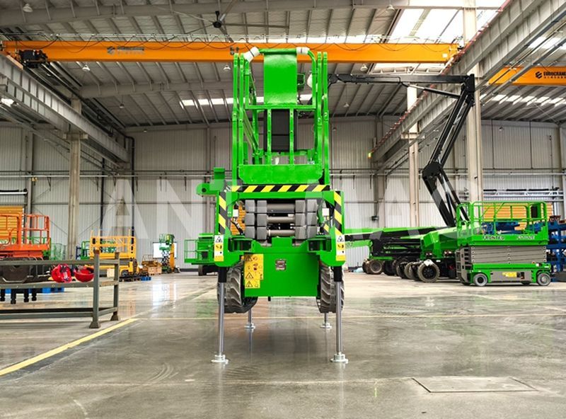 Crawler Scissor Lift