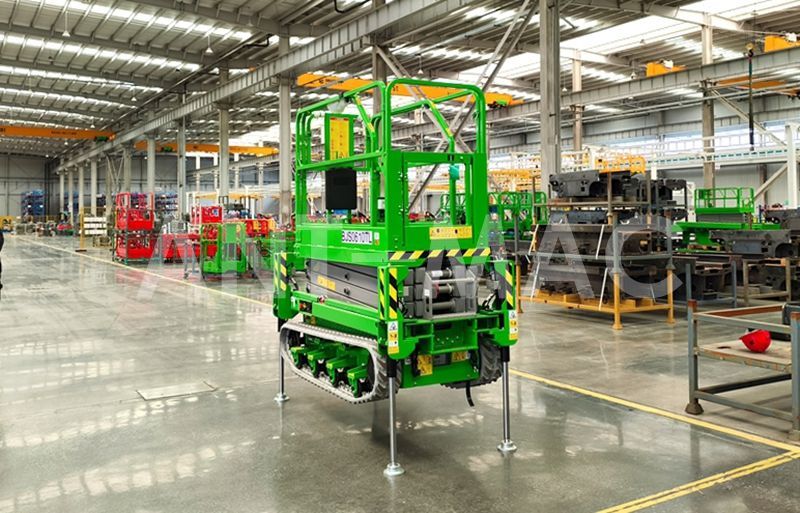 Crawler Scissor Lift