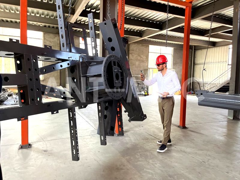 Turkish Client ORUC Visits Factory