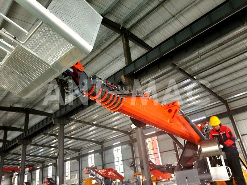 No More Swaying at Height: How Modern Truck-Mounted Lifts Are Changing the Game No More Swaying at Height: How Modern Truck-Mounted Lifts Are Changing the Game