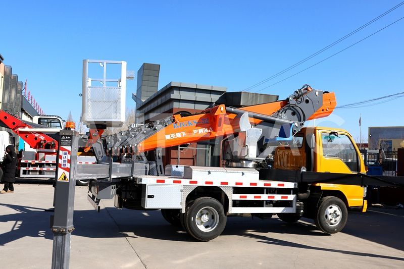 Безопасность На Высоте: Как Современные Автомобильные Платформы Изменили Работу В Суровых Условиях России