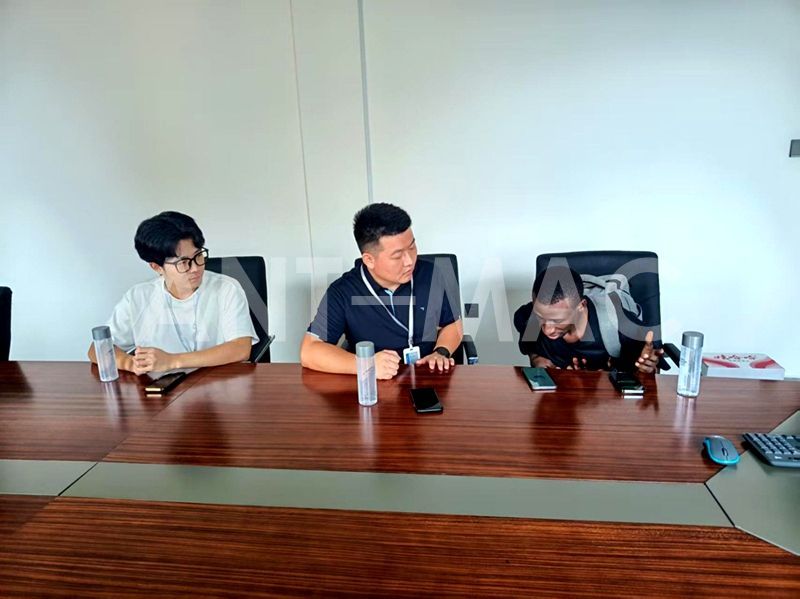 Burkina Faso Client Takes a Close Look At High-Performance Truck-Mounted Aerial Work Platform Burkina Faso Client Takes a Close Look At High-Performance Truck-Mounted Aerial Work Platform