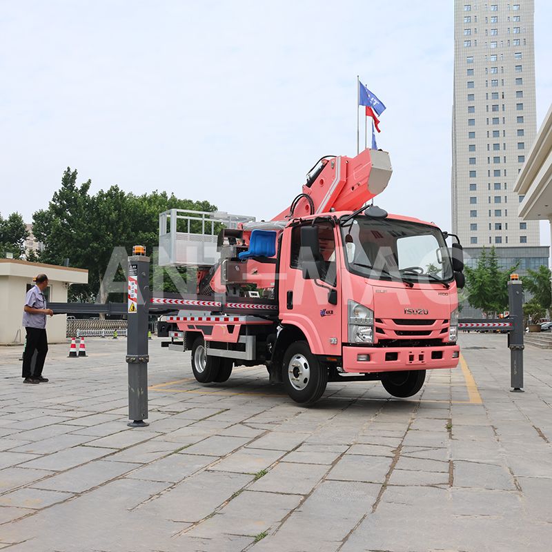 Vehicle-mounted aerial work platform Vehicle-mounted aerial work platform