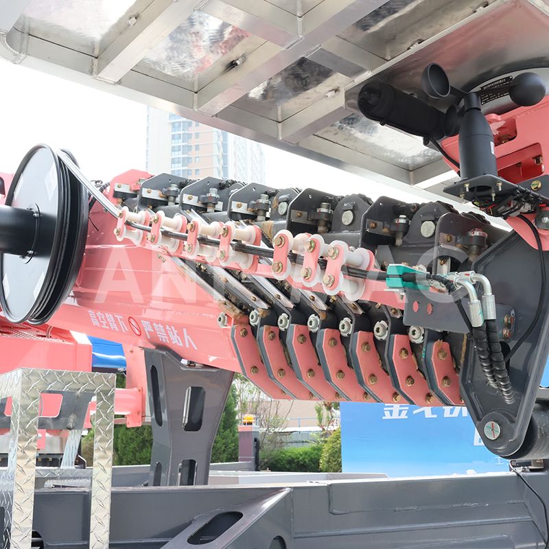 Vehicle-mounted aerial work platform Vehicle-mounted aerial work platform
