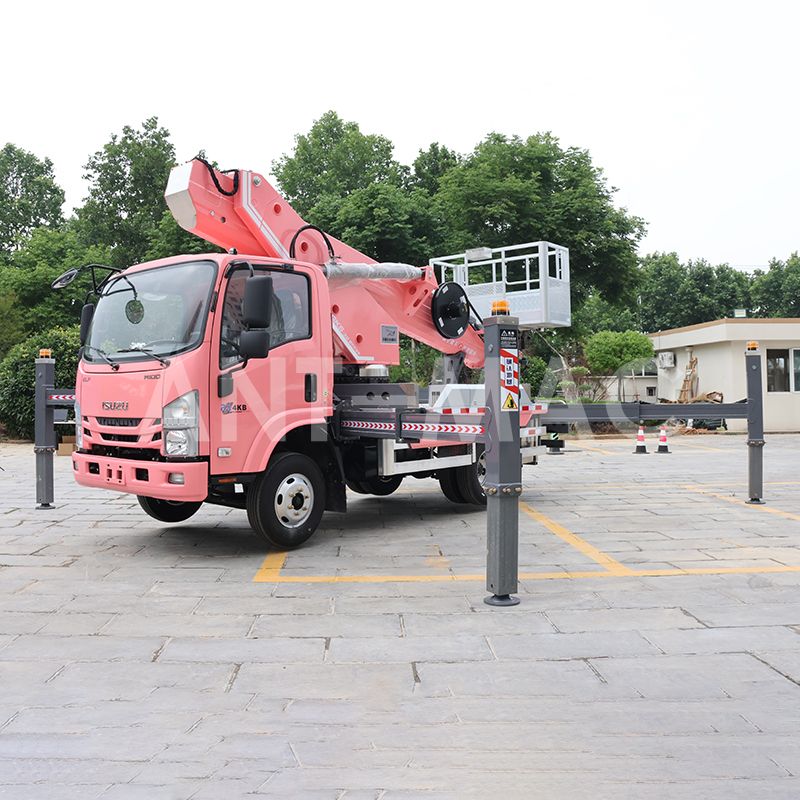 Vehicle-mounted aerial work platform Vehicle-mounted aerial work platform